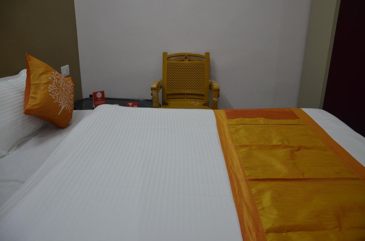 Oyo 7622 Varanasi Stays Eksteriør billede