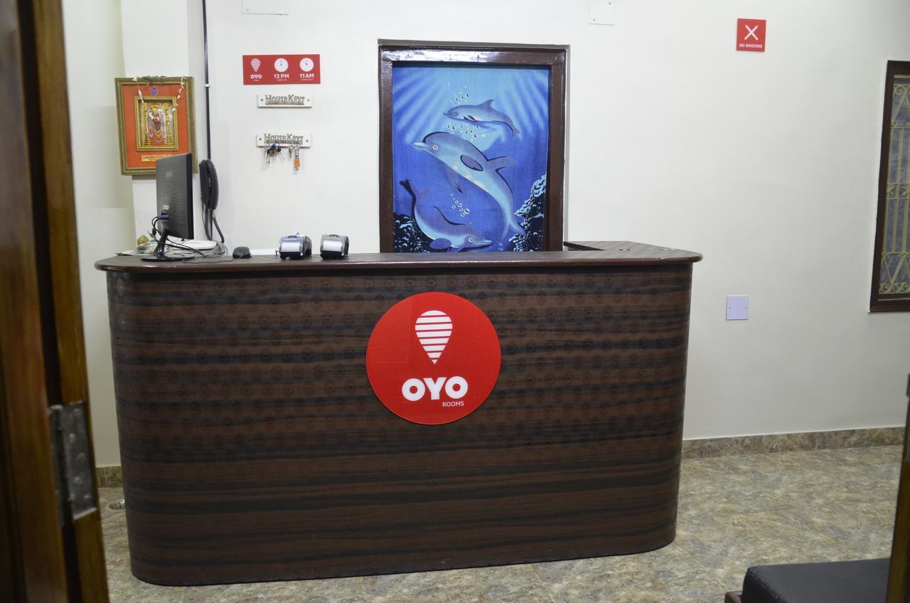 Oyo 7622 Varanasi Stays Eksteriør billede